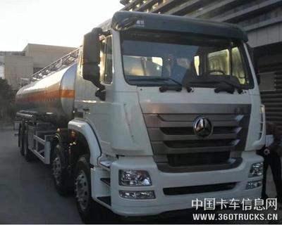 中国I代智能卡车豪沃T7H 驱动危化品运输行业安全与效率新升级